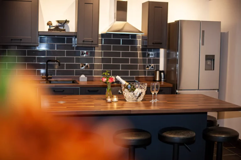 Self-catering apartment at The Courie Inn